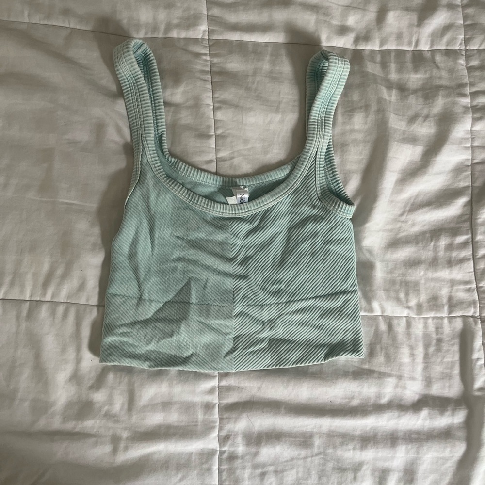 Basic beachy top